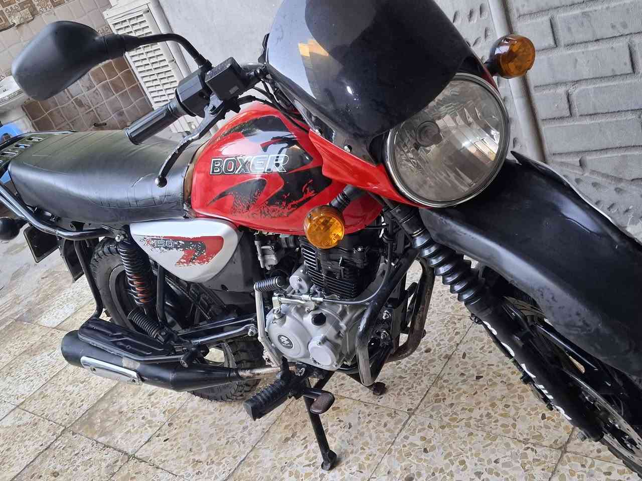 السلام ع
دراجة بوكسر 2023  ماشية بل 24 عداد المشي 10 الف الدراجة علة ايدي من الاسواق للبيت خير من الله تجيب واحد وياك يفحص تريد اروح نفحص وين ما يعجبك ادير احسن دهن ومداريهة الدراجة بسمي تحويل ثاني يوم السعر 2300 بي مجال قليل 
***********
