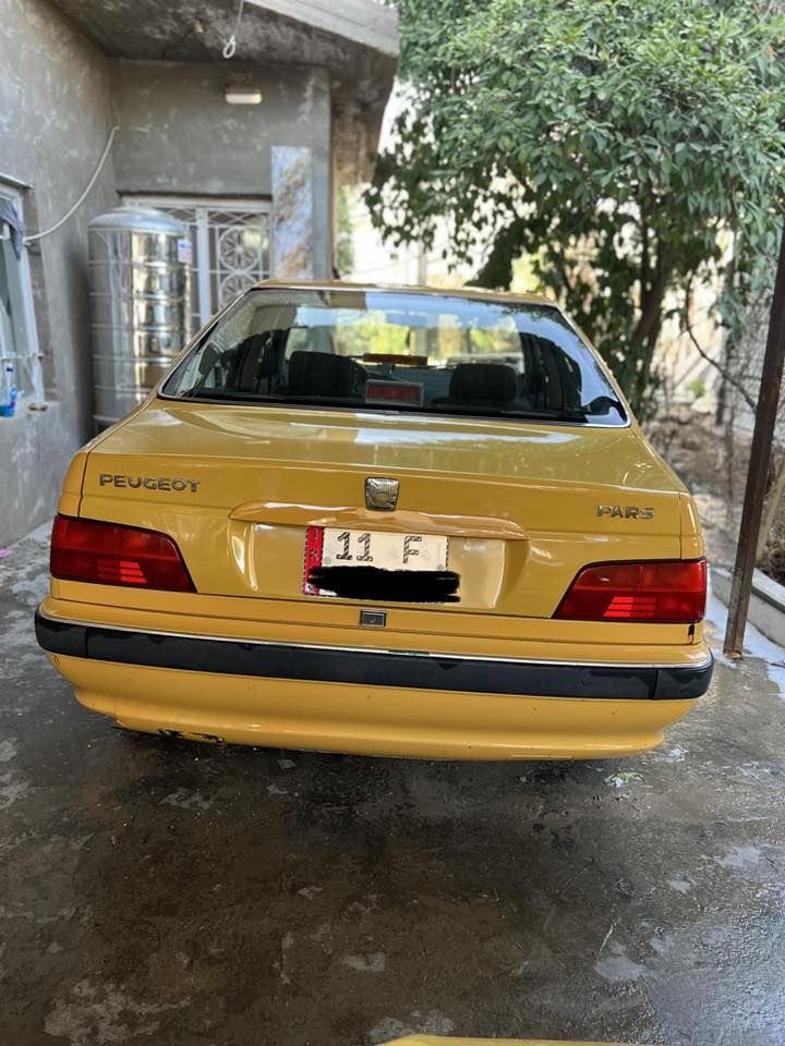 السلام عليكم 
بيجو بارص 2015 كير مكفول محرك مجفت جديد 
ما بيها غير الضربه الموضحه بالصوره ومبدل قبق الجنطه باب الجنطه المضروب موجود تبريد نقصه بس الڤان تخم تاير جديد حداديه خير من الله كهربائيات كلهه شغاله لايت العالي زنون سياره نصبتها حلوه السعر 44$ وبيها مجال مكاني بغداد شاطئ التاجي الطي قرب جسر المثنى   ***********
