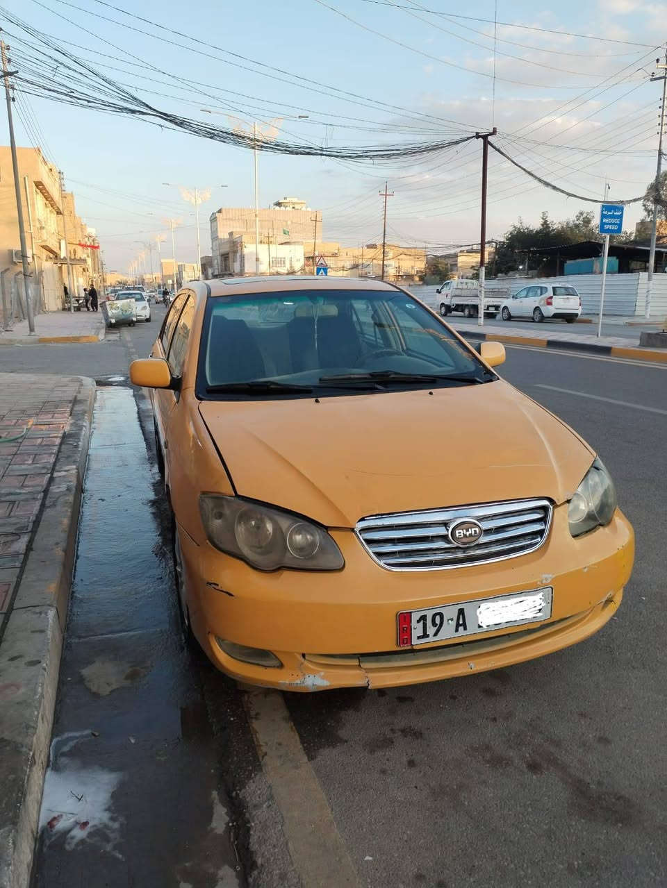 بي واي دي اف٣
اوتوماتيك بلادي
گير ومحرك مسيبوشي لانسر
2012  رقم كربلاء بأسمي قبل شهر دخلت هزه 
غرامات وهيئه  صفر 

بيها جراد 
وجاملغ امامي 
العنوان كربلاء حي السلام قرب دفاع المدني 
***********
غسلت المحرك بالفاره قبل يومين  وصارت تشتغل تك
بس تمشي
تبريد ثلج
حداديه جديده
السعر ب42 $
