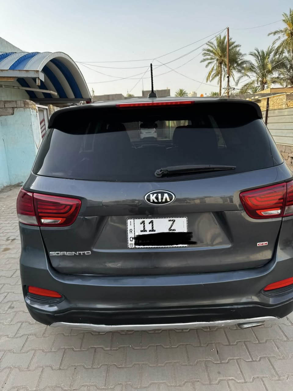 سورنتو محرك 2.4 جديدة برغي ما تخسر عليها كلها مرتبة وجاهزة موديل 2019 بغداد سعرها 147حادث نصف قبق الجنطة وبين باب خلفي والجامع دحجة خفيفة نصبغن سيارة ايرباكات سليمة 
***********
