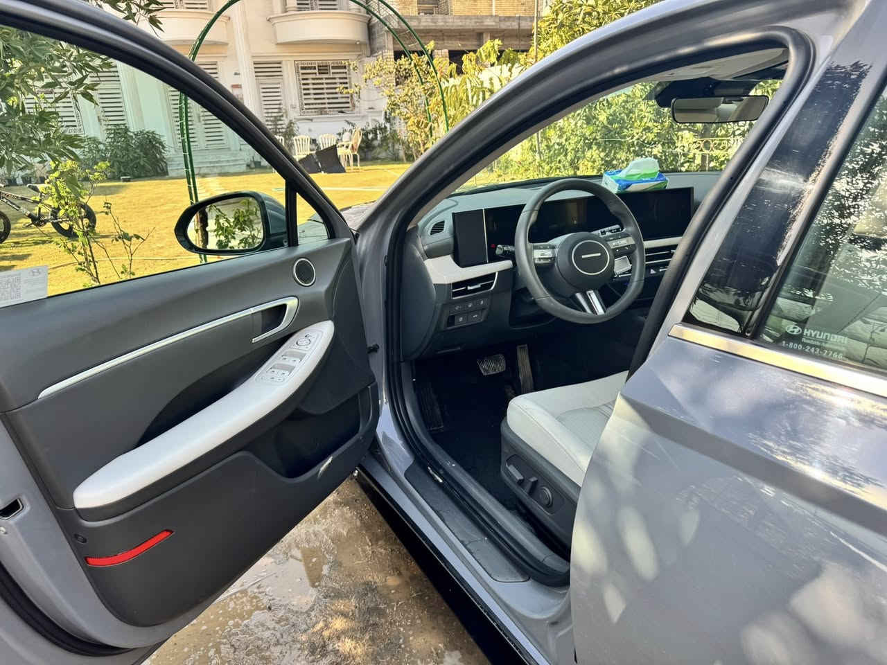 السلام عليكم سوناتا 2024 هايبرد بدون صبغ بدون تبديل فقط دعامية وبدون صبغ نفس اللون ايرباك دركة صور الحادث مرفقة ماشية ٨٠٠٠ الف مايل 
السعر ٢١٥ العنوان السيدية تقاطع درويش 
***********
***********
