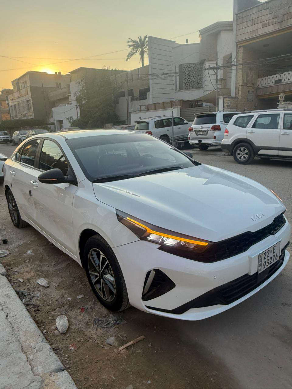 السلام عليكم 
K3  2024
ماشية ١١ الف 
كفالة من الصبغ والحادث 
طلقة واكعه عليه ب الجنطة 
والشاشة مكسورة مالته 
مكان السيارة المشال

*********** بغداد, العراق
