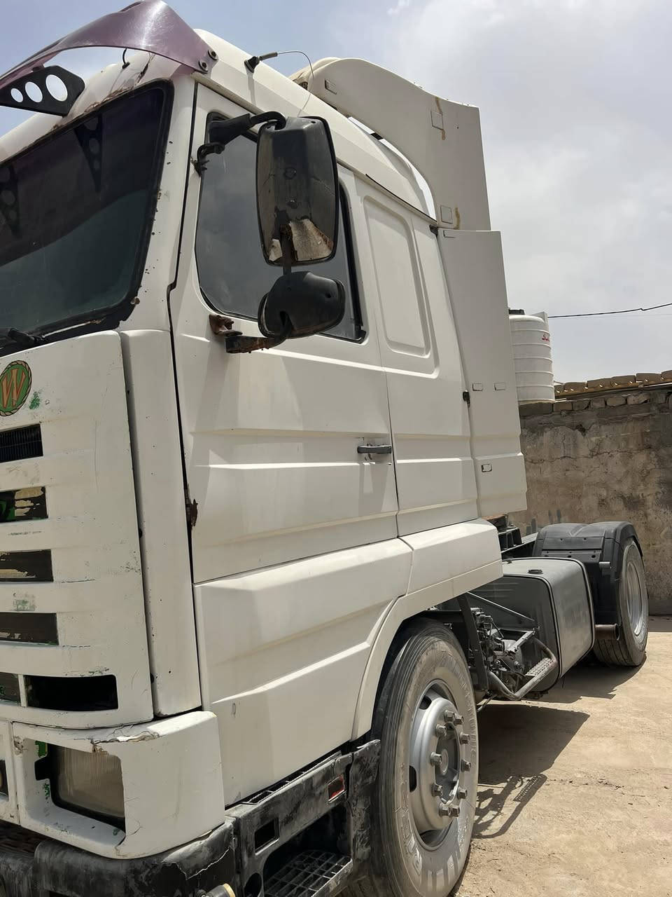 بطه سكانيه البيع ادوات ادوات عوزها تخم تاير وزوج باتريات سياره حلوه معه كامل لملحقات سعر90 وبيها مجال الرقم ***********
