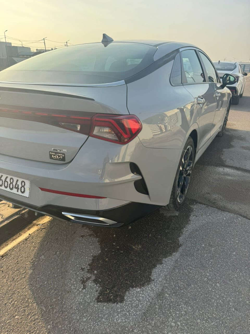 السلام عليكم 
كي فايف موديل ٢٠٢٤
رقم بغداد بأسمي
محرك ١٦٠٠ توربو
ماشيه ٤٣ ألف كيلو
فول عدا البنوراما
حادث بنيد فقط مبدل
السعر ١٩٥ ورقه
موبايل ***********
بيع أو مراوس بعاليه
