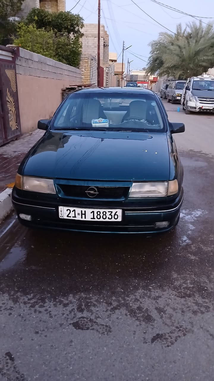 السلام عليكم اخوان سياره اوبل فكترا للبيع موديل 1995 رقم سليمانيه دولي الجديد سنويه هزه جديده شرط ماتصرف عليهه الف سياره مال جناي ارظيه جلد  اخوان مكاني بل دجيل السعر 45 ورقه بيهه مجال للشراي هاذا رقمي ***********
