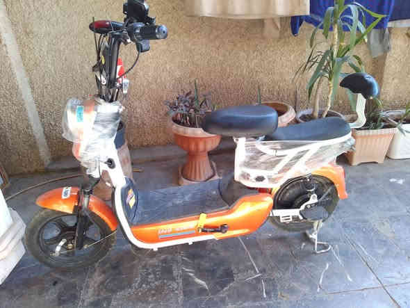 دراجة شحن كهربائية للبيع جديدة ممستعمله هواي 
المكان بغداد حي الجهاد ***********
