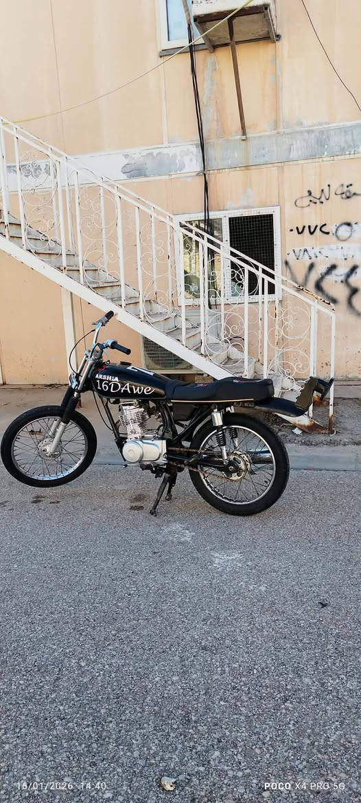 سلام عليكم دراجه البيع موديل 16 اوراق مكينه 23 اصلي شلامجه ناعمه مال جناي خاص مامتواجدد *********** الرقم
