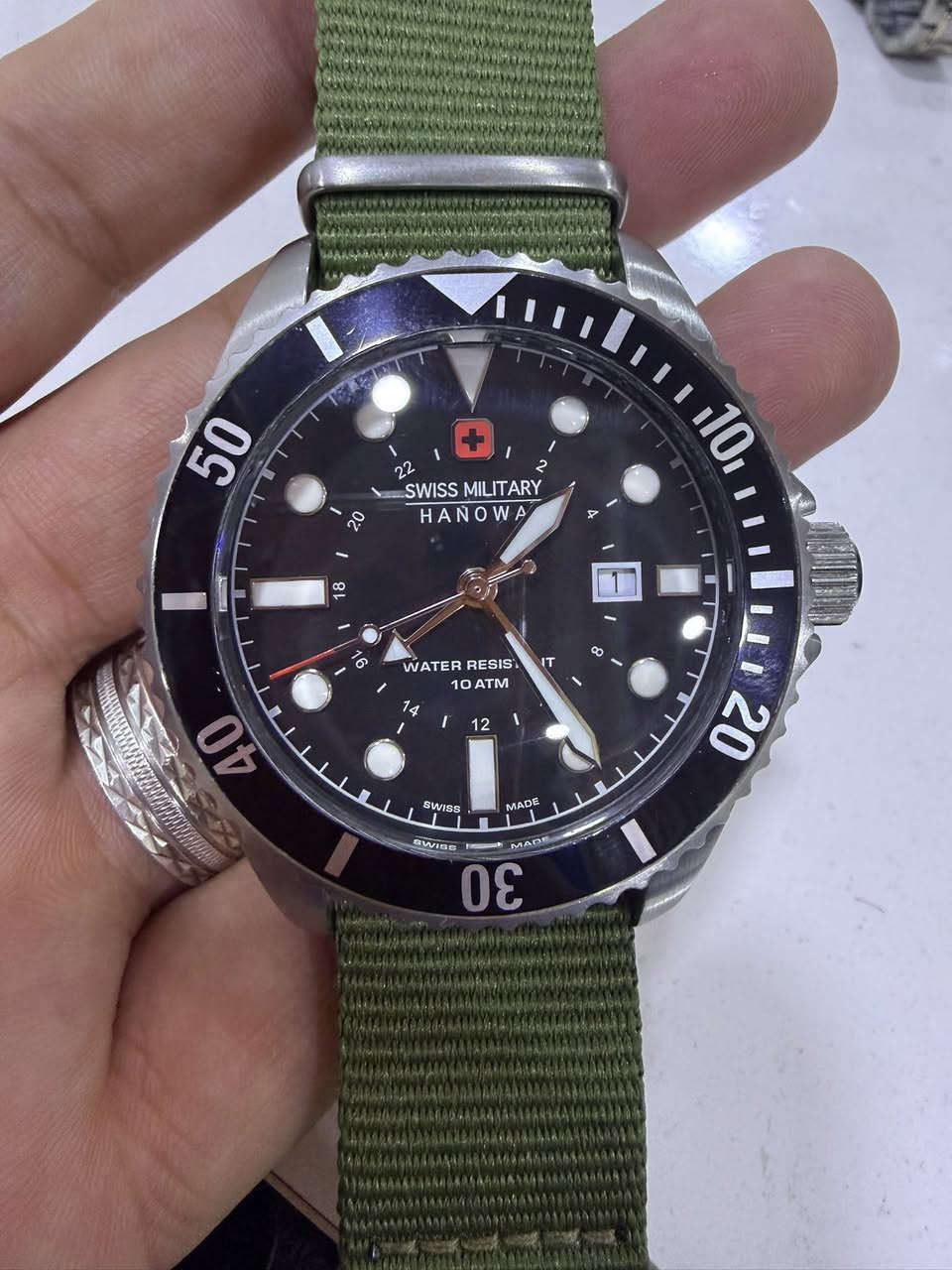 Swiss Military Hanowa، موديل Sea Lion II
سويس ميليتري 
قطر 43 
نظافه 100/100 
دبل سير 
سويسري مكينه روندا 
جي ام تي 
كوارتز 
كامل مرفقات 
125 الف 
يوجد توصيل


**إذا كنت صاحب هذا الإعلان وتريد حذفه لأي سبب، رجاءا أرسل رسالة إلى الدعم الفني**