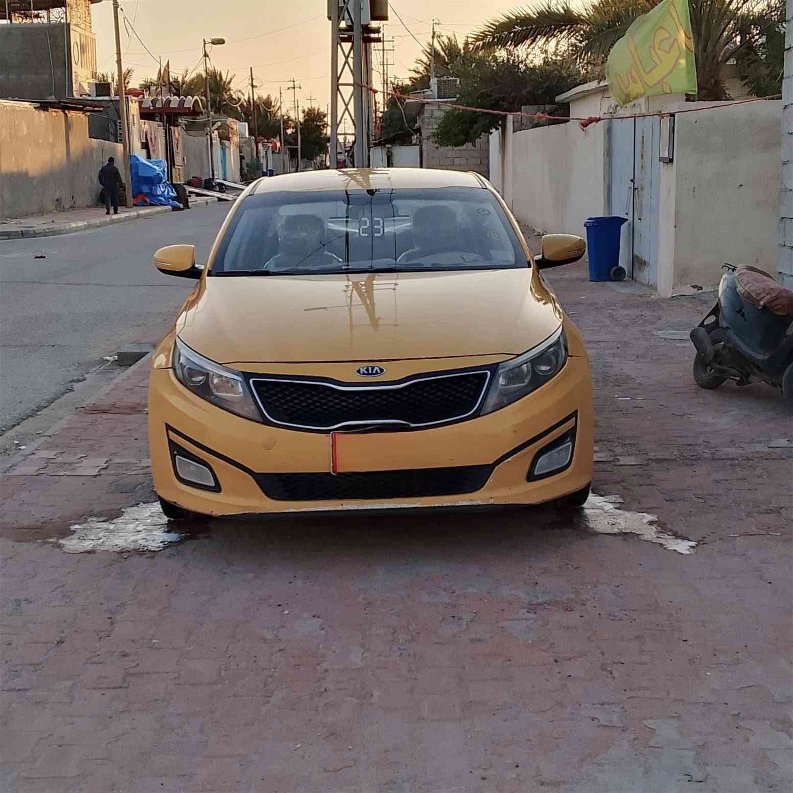 كيا اوبتيما 2016 خليجي
رقمها بصره سنويه شهر 10 تنتهي 
خطها بصره فاو 
ميكنيه 2000
مكفوله من الضربه 
تحكم ستيرن 
شفتات ستيرن
السعر 135
الموبايل ***********
