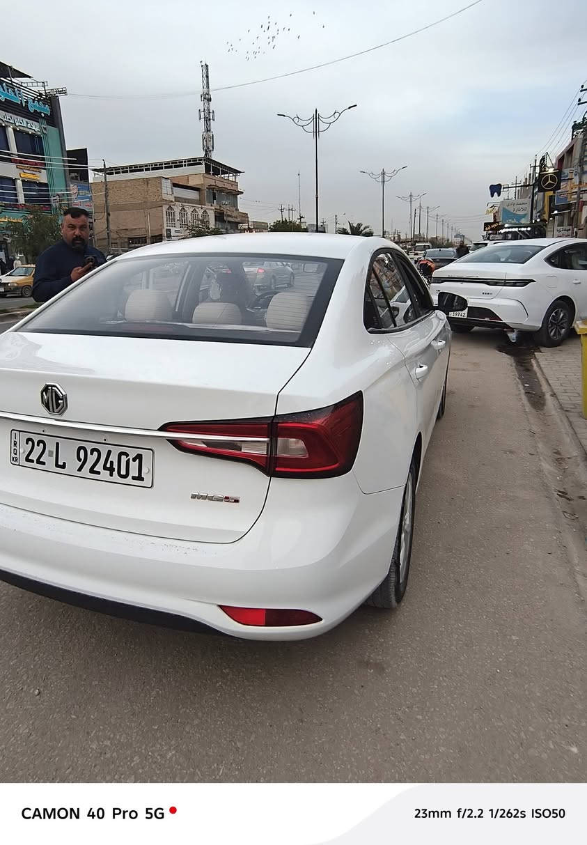 سلام عليكم سيارة امجي فايف مديل 24 سيارة أخت الزيرو ماشية 18 ألف تخم تاير تبريد ثلج العلوان نجف حي الميلاد ***********
