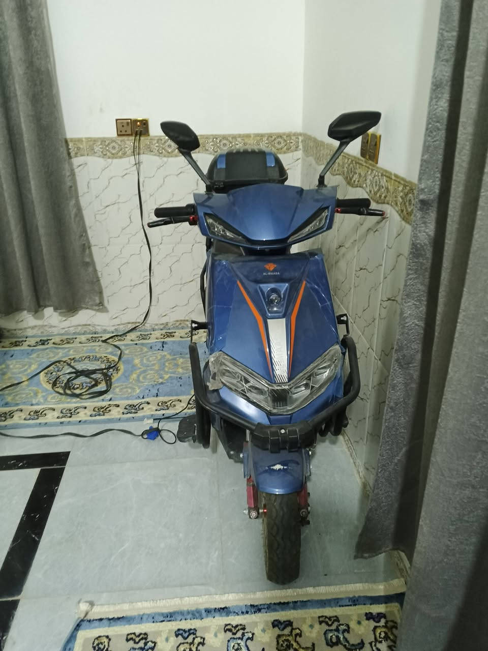 سلام عليكم ورحمة الله وبركاته اخواني الاعزاء اعضاء الكروب دراجه شحن للبيع سعر 700وبيه مجال 
6بطاريات مكان الرمادي شارع 17 قرب مطبعة فنون 
اسويجات 2 بصمات 2
***********@الجميع
