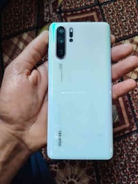 السعر 250 وبي مجال هواوي بي 30 برو  نظيف ذاكرة 128 زوم 50 ⛔بيع فقط   ل...