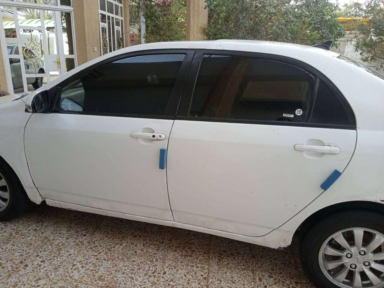 سلام عليكم سياره للبيع بي وايدي موديل 14 مال مزاد سياره كامله نقصها بس تبريد غاز وبيها خياس بل هلال ف كله جديد من تايرات وغرفتها حلوه 
رقم هاتف *********** الي يحب خاص سعر 36 بيها مجال بسيط
