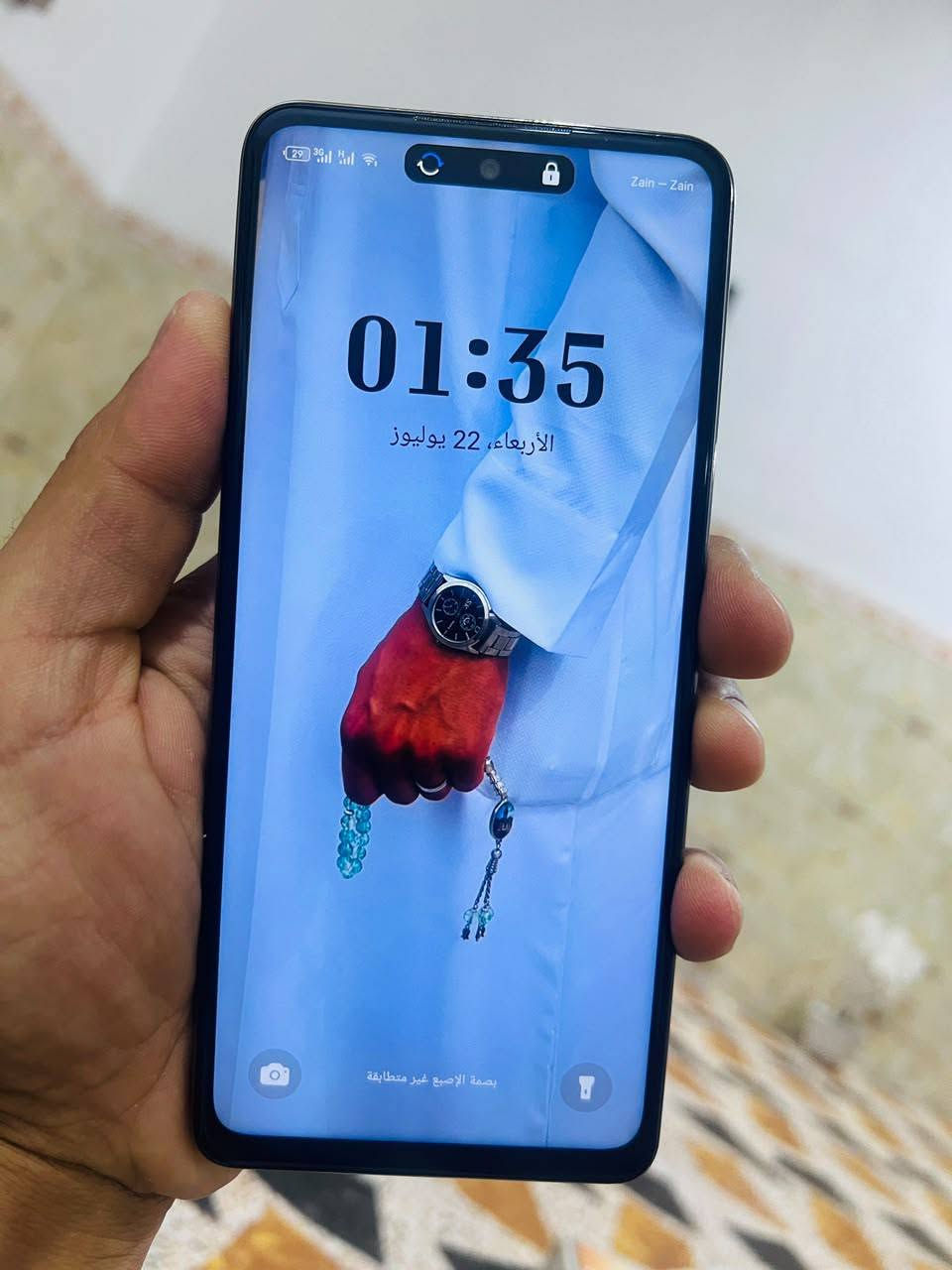 السلام عليكم 
موبايل للبيع    Infinix Note 30
ذاكره 256
رام 8+8
حالة الجهاز شركة ما مفتوح 
استخدام شخصي نضيف حيل
السعر 225 وبي مجال بسيط 
الخاص مفتوح 
رقم الهاتف ***********

ومن الله التوفيق
