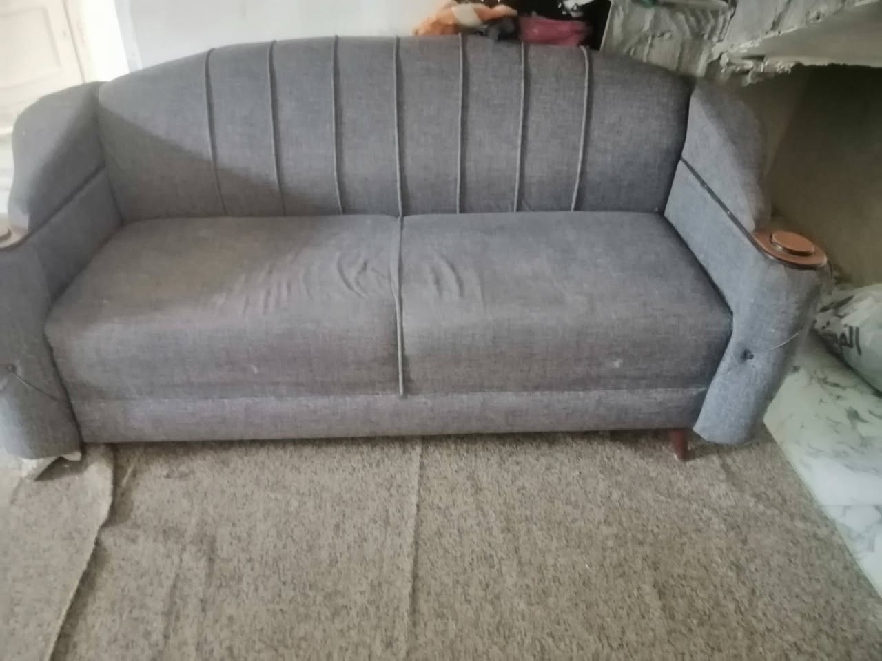 سلام عليكم ورحمة الله غراض البيع بوفيه 6باب مع تخم 5مقعد سعر مناسب الاتصال على الرقم***********
