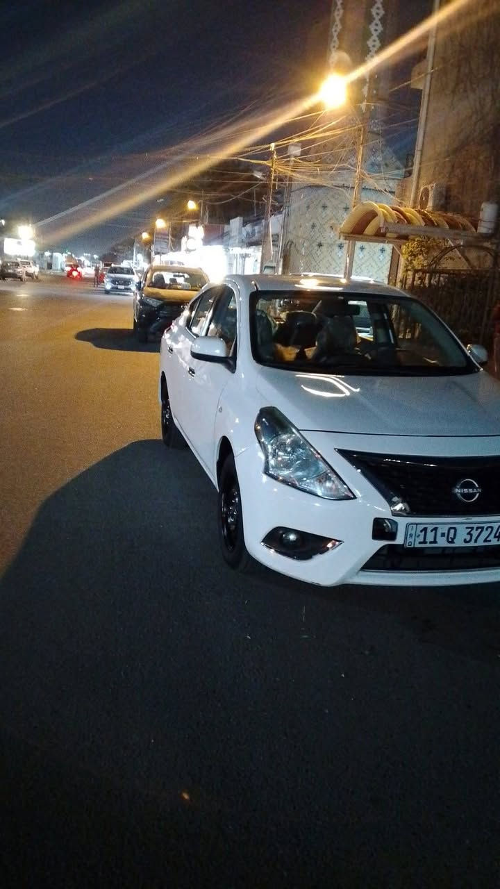 السلام عليكم سني نيسان هندي موديل 2024رقم بغداد. بسمي سيارة ماشية 40الف  السعر 120وبيها مجال بسيط العنوان بغداد حي القاهره.  ***********. اخي اقراء السورنا وتصل
