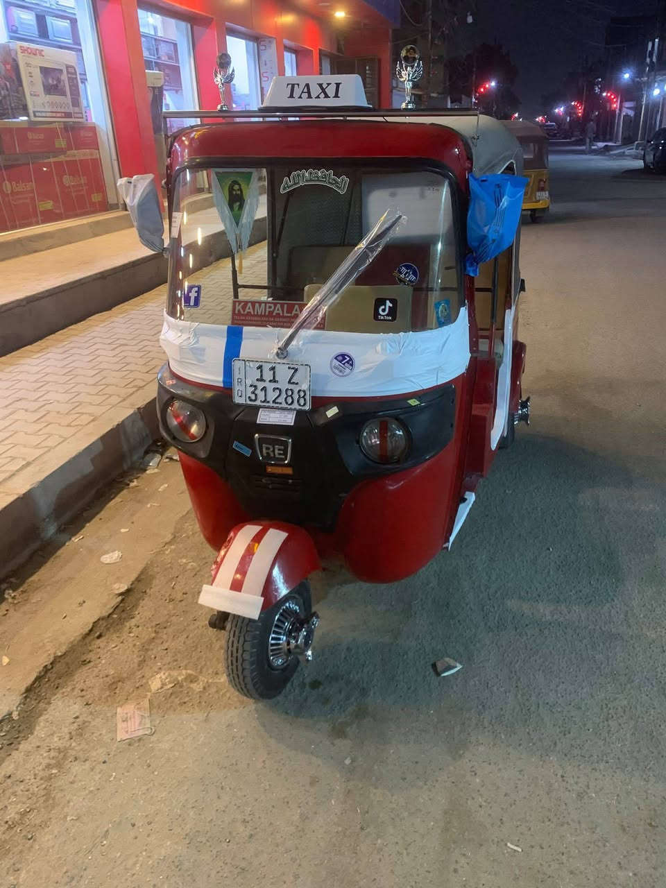 السلام عليكم تكتك 2018خير من الله السعر ٦ملاين وبيه مجال حك جيه رقم ***********
