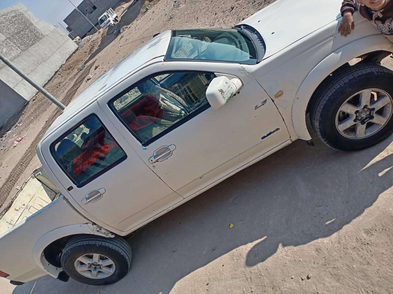 سلام عليكم بيع شوفر لوف موديل 2005كير جديد محرك بيه تنقيص سياره ملل مزاد ترقم بغداد معامله جاهزه مكان عامريه الفلوجه سعر 40 
‏‪***********
