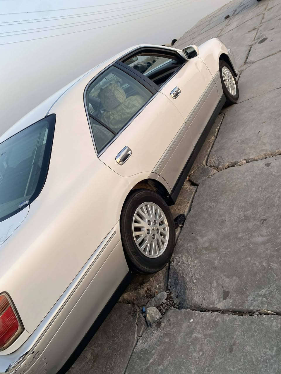 السلام عليكم مكلف بالنشر (ملكه گصتين متؤم طبق لاصل ارقام وسنويه وهـزه مكينه وگير بعدهـن ذهـبيات ديڤور الكبير كفاله حداده غرفه تخم تاير اربع دگم تبريد فول عده لفتحه مانقصها برغي السعر 35 وبيهـا مجال حگ الجيه *********** اتصل على الرقم المكان البصره قضاء المدينه
