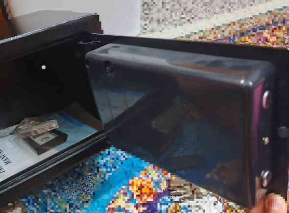 قاصة للبيع حديد ثقيل
جديدة قفل مفتاح  و باسورد
السعر ٥٠  
المكان بغداد الغزالية 

***********
