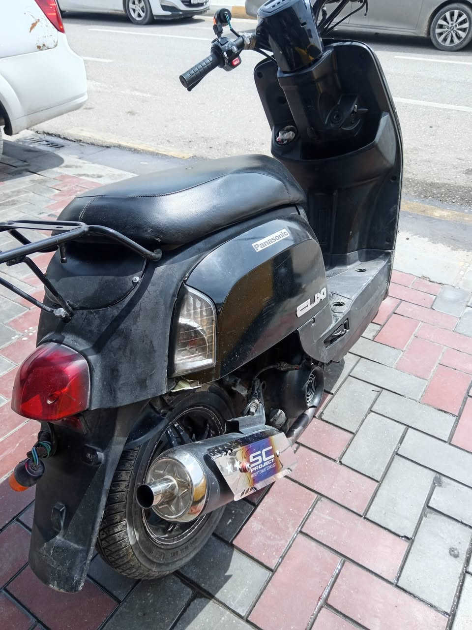 السلام عليكم دراجه بوليس مكينه مزوده 55 دراجه كلشي  شغال شلعه ومعدل السعر 600  وبيه  مجال شي بصيط مكاني كربلاء حي الحر شارع المركز قرب ريحانه اي استفسار الاتصال على الرقم ***********
