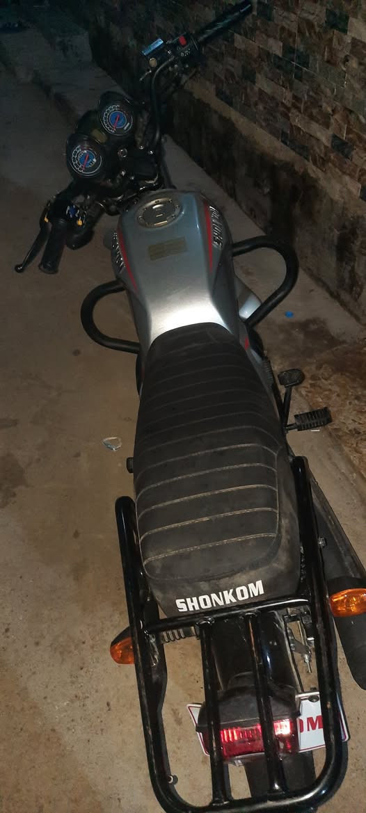 السلام عليكم شاينك موديل 26 نضيفة سكنر للبيع السعر 800 مكاني كربلاء


**إذا كنت صاحب هذا الإعلان وتريد حذفه لأي سبب، رجاءا أرسل رسالة إلى الدعم الفني**