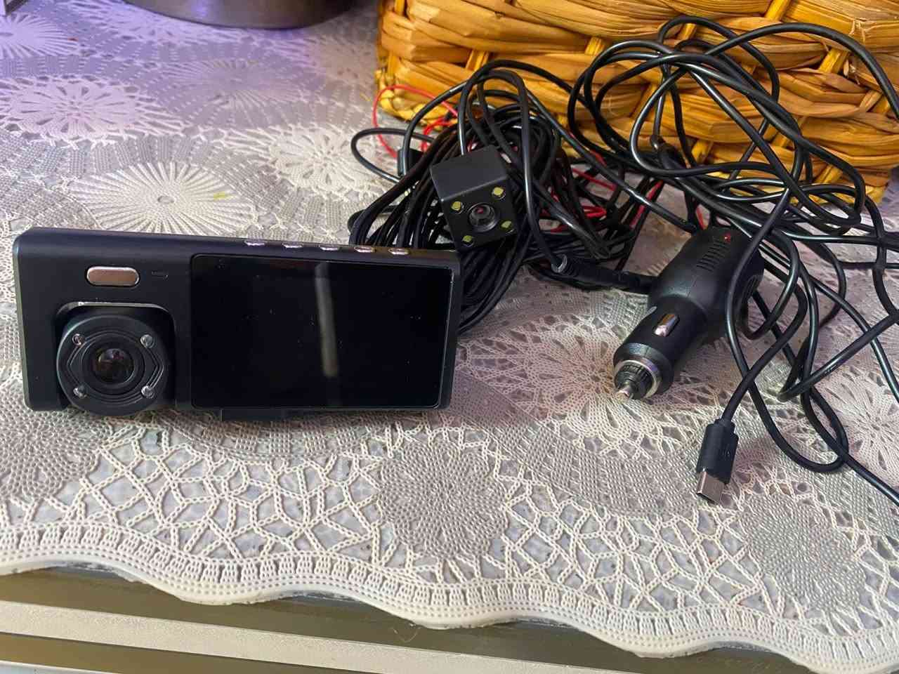 داش كام حلوة وأصلية جديدة كامرة داخلية وحدة للخارج ووحدة للخلف وتسجل ونت  مكان بغداد وتساب ***********
