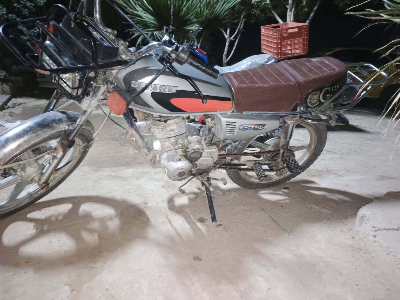 سلام عليكم سيفان 20للبيع السعر 325التصال عل رقم او خاص او واتساب متواجد مكان بيجي***********
