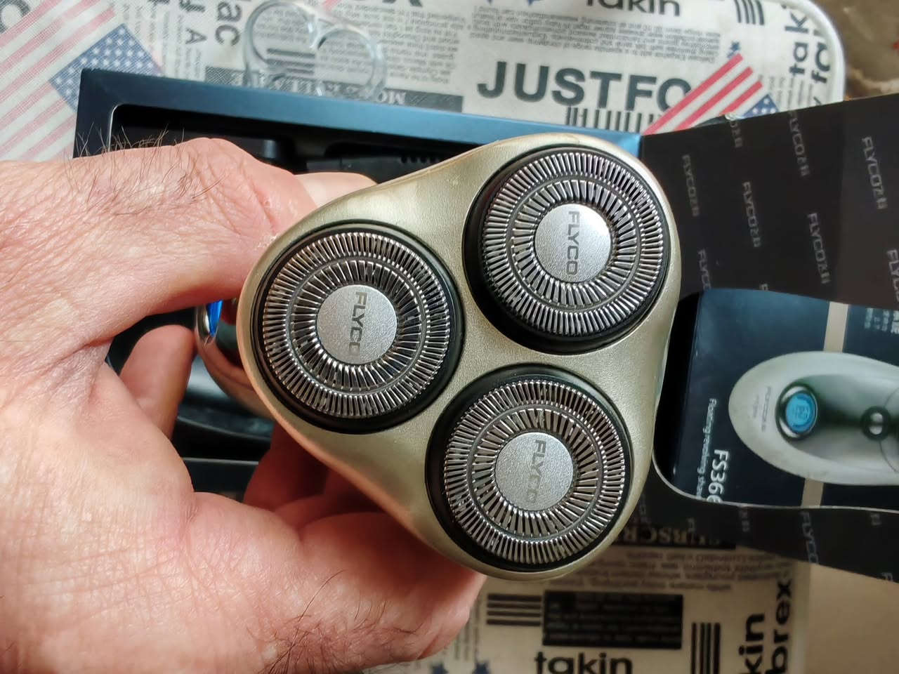 ماكينة حلاقة جلايه ماركه جديده شحن السعر ٣٥


**إذا كنت صاحب هذا الإعلان وتريد حذفه لأي سبب، رجاءا أرسل رسالة إلى الدعم الفني**