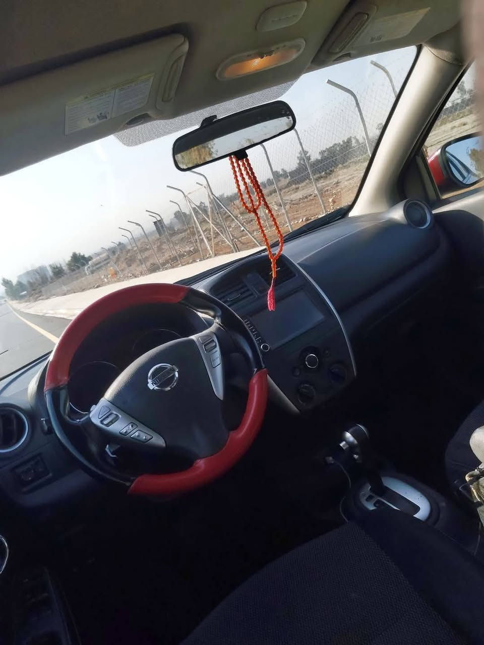 السلام عليكم
فيرسا للبيع  موديل 2019 

فول مواصفات  SV 

تحكمات جهتين 

شاشة  

كامرة 

 اربعة جام كهرب 

رقم نينوى الجديد 

.

إلى أخره...........

محرك كير شرط 

بيهَ كابون ⛽

.

((ضررها خلفي صندوق تبديل و صبغ جاملغ خلفي ضرر أمريكا ))

بيه بارد  جاملغ خلفي 

.

المكان الموصل

.

 السعر 105 وبيه مجال  

الرقم للتواصل 

***********
