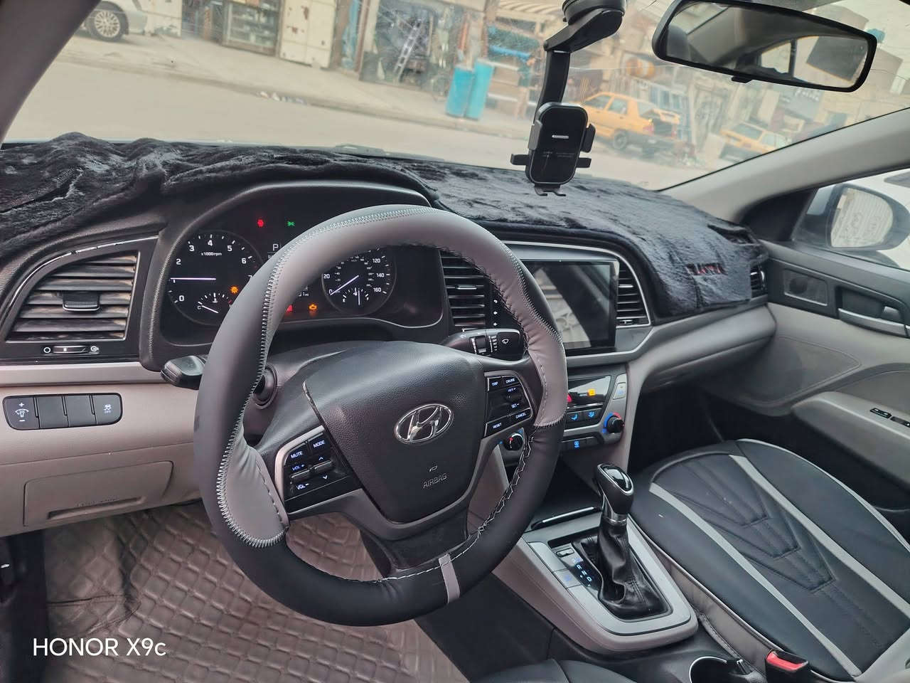 السلام عليكم
للبيع او مراوس
النترا 2017 أمريكي
مکینه 2000 دوش
کیر ‌‌‌‌At ماشيه ٩٨
تخم تاير
كير مكينه تبريد كفاله
غرفه جديده
السيارة رقم سليمانيه بااسمي
سنويه ٢٠٣٠
السيارة ظربته فقط بامريكا باب
بيه صبغ بنفس الصفحه اثر جراااااااااااد
ليبل واحد السياره
السيارة جاهزه ع اخر شي والحمدالله
المكان بغداد الجديده المشتل
***********
السعر ب ١٢٠
وبيه مجال  فدوه اروحلك اذا متشتري لتتصل وتعبني
وكلشي اكو بالسوك صوور الظربه بالمنشور
