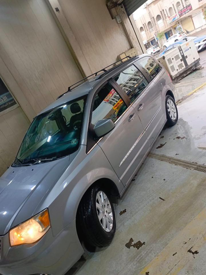 سلام عليكم
اعادة نشر بسبب الوعود الكاذبة

كرايسلر كرفان تاون كانتري

2013

رقم بغداد 

السيارة وارد كندي كلين تايتل بيها جزء صغير بالصندوق بسيط مصبوغ اثر طخة

فول مواصفات

بيبان كهرباء

صندوق كهرباء

كشنات جلد

كشن السائق كهرباء

كامرة خلفية

حساسات خلفية

شاشة خلفية

بلوتوث

ماشية 96 الف كيلو متر

مكينة كير كهربائيات كفالة

سعر 160 ورقة 

مكانها بغداد حي العامل شارع 30

***********
