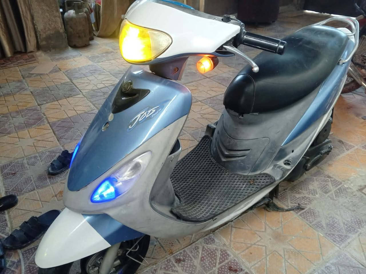 سلام عليكم دراجه ماكس منغولي للبيع  مكان السماوه دراجه حاويه مامفتوحه السعر خاص او التصال على الرقم ***********
