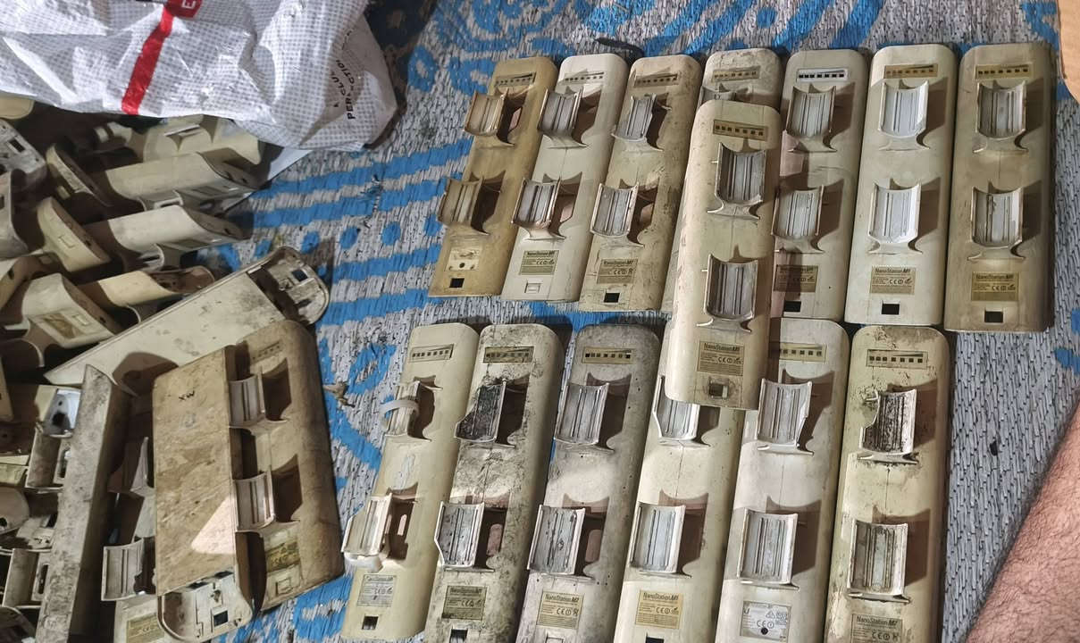 سلام عليكم متوفر نانوات 
نانو ستيشن m5 xm عدد 64
نانو ستيشن  m5 xw عدد 70
نانو ستيشن m2 xm عدد 50
توصيل موجود ***********
