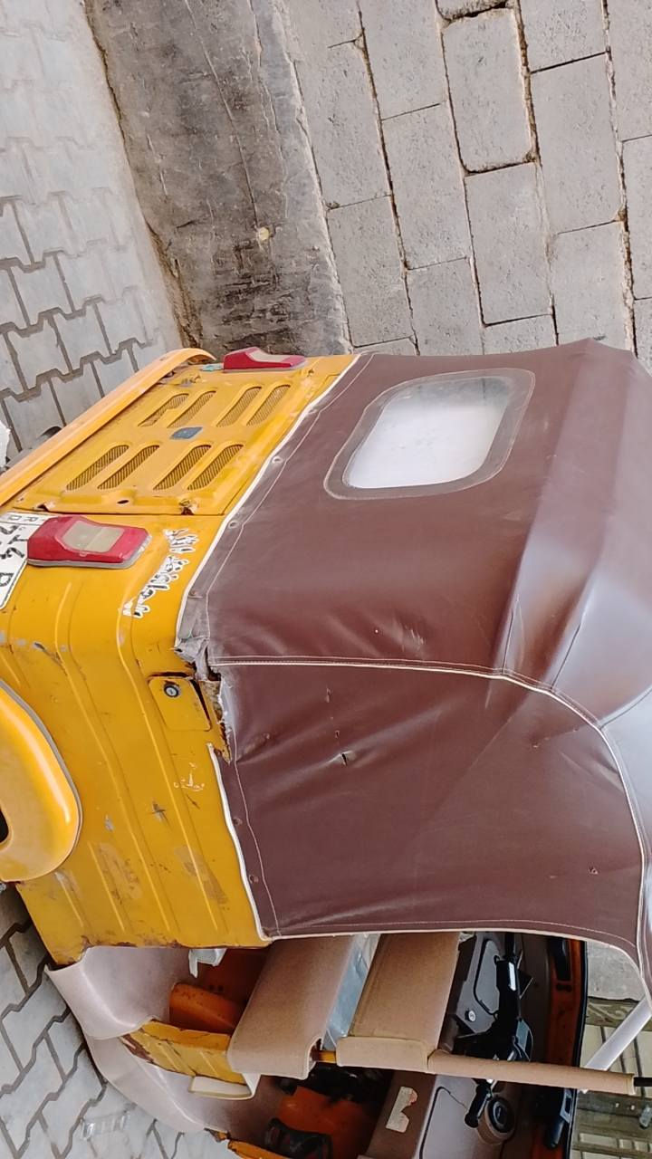 تكتك باجاج للبيع موديل 20 بيها خياسات تكتك جاهزه كبل للشارع كله شغال مكينه مجفته  شركه لا تنقيص لا تبخير سعر 5 و 100 وبيها مجال 
رقم بس واتساب 
***********
العنوان البصره التنومه
