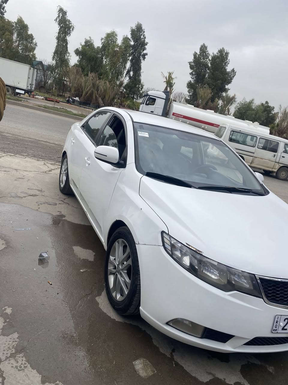 السلام عليكم سيراتو٢٠١٣ رقم دولي سنويه لسنه ٣١ بأسمي فول عدا الفتحه حتى الهزه ماساقطه  تحويل او وكاله صبغ فقط  نص الباب الخلفي جاهزه كير مكينه حداديه تبريد تدفئه 
 مابيهه نقص برغي السعر  ١٠٧ مكاني بابل 
***********
