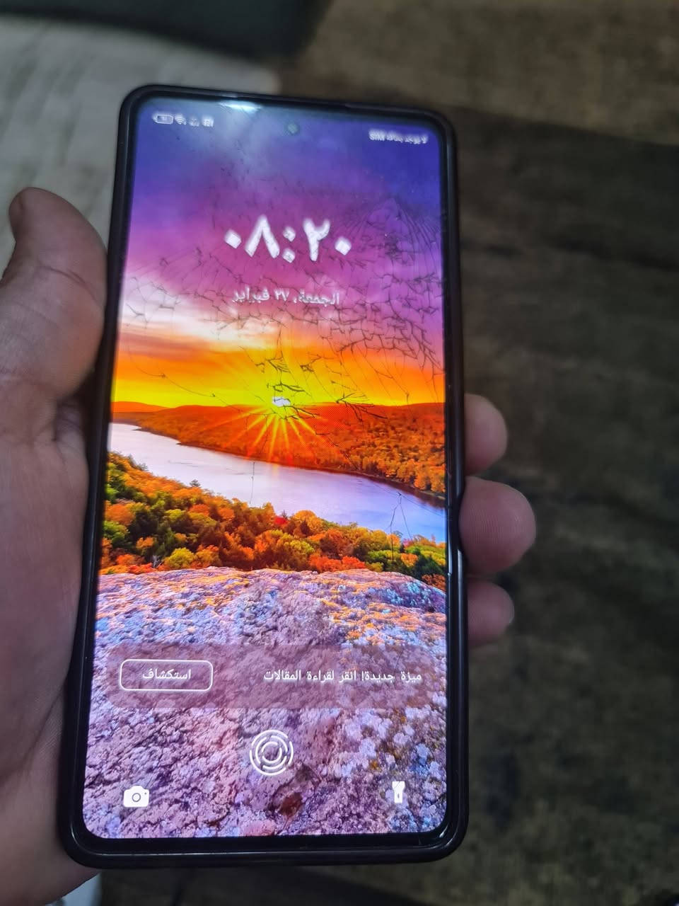 TECNO CAMON 20s Pro 5G ذاكرته 256 في فطر بالكلاسه كاميرات فيها خطوط سعره  120 بمجال قليل للاستفسار اتصل او واتساب***********
