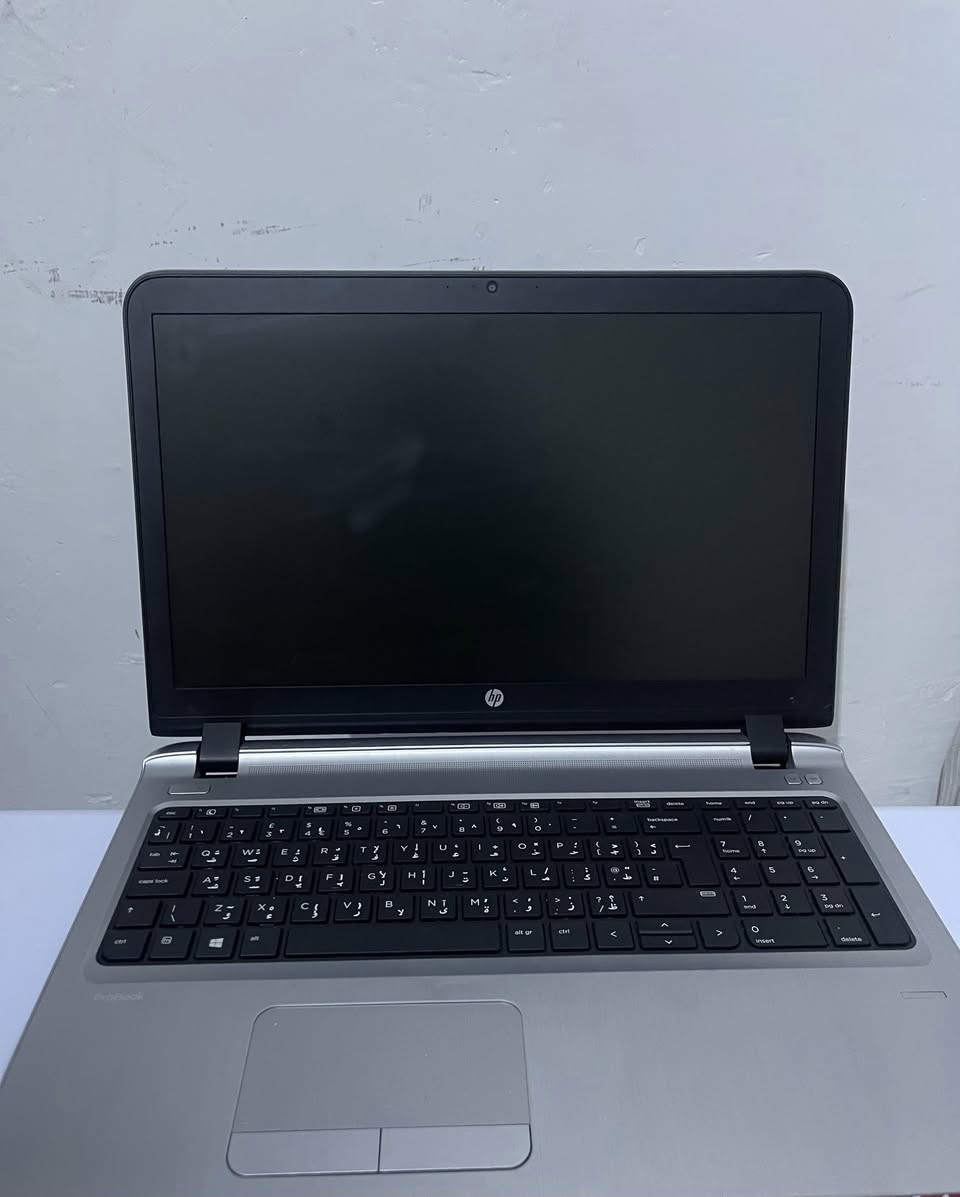 للبيع 225 الف بيهه مجال

الموديل: HP  G7 PC

النظام: Windows 10 pro 64-bit

المعالج (CPU): Intel Core i5-8265U

 سرعة 1.60GHz وتصل إلى 1.80GHz

 الذاكرة (RAM): 8GB

 كرت الشاشة: Intel UHD Graphics 620

التخزين: SSD512GB

15.6   Full hdm

 وايفاي. بلوتوث. 3 مخارج usp مخرج hdmi


**إذا كنت صاحب هذا الإعلان وتريد حذفه لأي سبب، رجاءا أرسل رسالة إلى الدعم الفني**