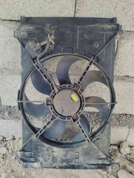 ما اعرف مال شنو من سياره بس للبيع 
السعر 30 
وكالو جوكر هاي وما اعرف عاد 

***********
