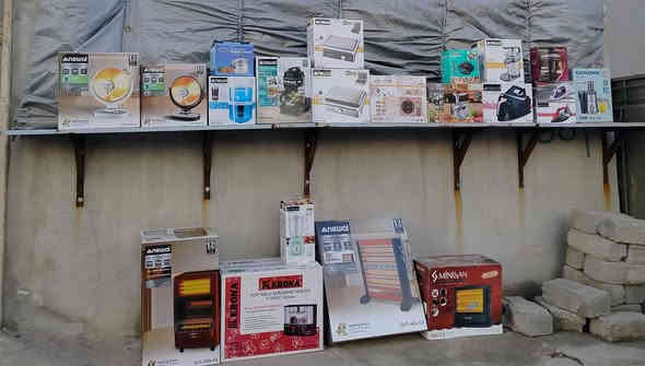 من رخصة الادمن
معرض محمد الصالح 
الموقع.الموصل.جانب الأيسر.حي السلام.قرب اسواق السلام
نضام التقسيط المريح.
بدون مقدمة
لازم بخفيل.
للتواصل .
***********
***********
