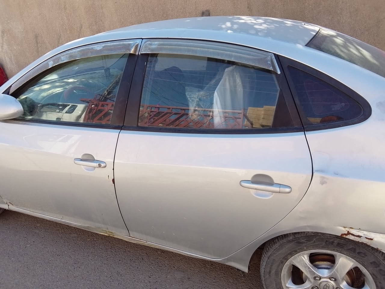 سلام عليكم النتراء 2009 ادوات متوازي للبيع سيارة جاهزة بس يحتاج حدادية الاتصال ***********.   السعر 30.  بغداد
