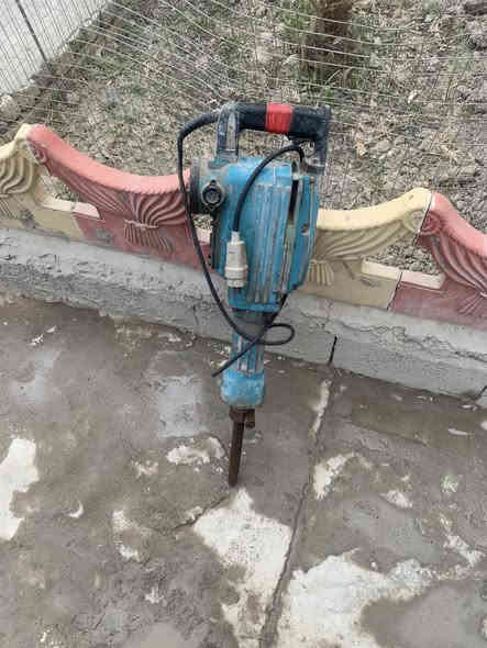 دريل جك همر للبيع شرط الشقل مكان كرنه *********** سعر ٦٠ الف
