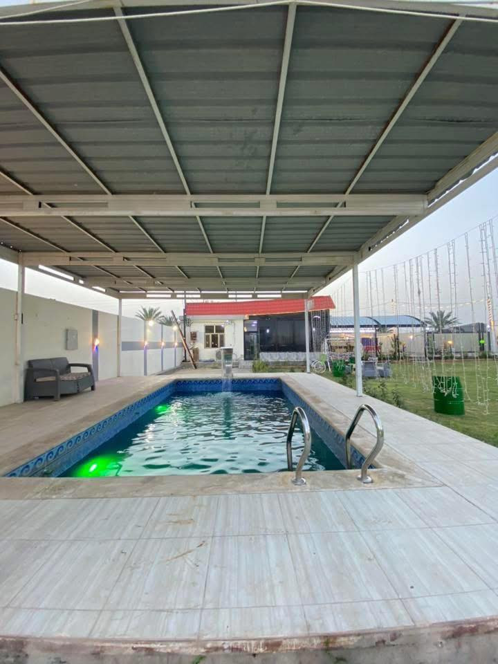 مزراعه متوفره يوم الجمعه الي عنده خطوبه حنه زفاف 
📍العنوان بغداد الدوره البوعيثه الاستفسار ***********
