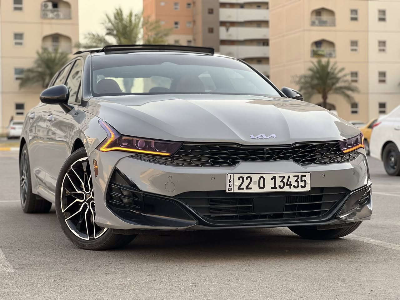 نــوع الــمـركـبة:- K5 - GT
الـــــمــوديــــل:-2024
حــجـم الـمـحرك:- Turbo 2500
الــــعـــــــــداد:26 الف ميل
الايــــربــاكـــات:-ستيرن 
القطع المصبوغة فقط بنيد بدون دواخل كفاله 

الـــــــوحـــــــة:- اربيل المرغوب ( شرط التحويل او وكالة  )
 
السعر 196 وبيها مجال 

المواصفات 
- بصمه تشغيل + ابواب
- تشغيل عن بعد ( Remote Start )
- بنوراما فتحتين 
- داخل جلد ( جملي )
- كشنات كهربائيه للسائق والراكب مع خاصيه التخزين memory مع تدفئه + تبريد بالكشن مختم GT
- تدفئه بالستيرن + تحكم ستيرن جهـتين 
- شحن لاسلكي
- لايت زينون ٣ عدسات ديناميكي ذكي وحساس تشغيل لايت تلقائي  
- كشافات زينون
- بك لايت led متصل
- 5 كاميرات محيطيه 360ْ
- رادار امامي + خلفي + جانبي مع خاصيه العرض view
- نظام النقطه العمياء مع تحذير الاصطدام مع خاصيه التوقف التلقائي عند الرجوع للخلف
-حساسات امامي +خلفي عدد8
- مثبت سرعه ذكي تفاعلي مع الرادار 
- نظام كشف حركه المرور الخلفيه توقف ذاتي عند مرور شخص او سيارة من الخلف 
- مساعدة البقاء في المسار في حال عدم الانتباه 
- مساعد الخروج الامن عند فتح الابواب 
- شاشة وسطية 10.25 إنش تدعم Apple CarPlay & Android Auto 
- خاصيه التحكم بصوت المحرك عن طريق الشاشه Active sound design ٣ وضعيات 
-نظام صوتي محيطي من شركة Boose العالمية عدد 12 سماعة
- درايف مود ٤ وضعيات للقياده 
‏Normal,sport,sport plus ,custom 
- نظام ترحيب عند الاقتراب فتح الاضواء والمري 
- فتح الجنطه عند الاقتراب
- مري شفط + قلاب عند الرجوع للخلف 

العنوان:-بغداد-كرادة ***********

