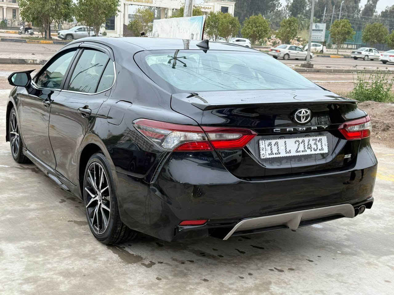 🚗 للبيع او المراوس بسيارة ناصي هايبرد

 كامري 2021 مواصفات  SE معروفة 

الضرر  حادث امريكا فقط / قطعة كلير و3 قطع صبغ / يعني اربعة بدون لغود وشواصي 

✔️ المواصفات:

محرك 4 سلندر 2.500 صرفية وقود تقريباً 32 MPG (اقتصادية)

تو ويل 8 نمر سرعات
 
گير نضام  أوتوماتيك + عادي 

شاشة معلومات وترفيه 

كاميرا خلفية دوارة

حساسات أمامية وخلفية

رادرات ونضام تحديد مسار بالقيادة ومانع اصطدام

Blind Spot (نقطة عمياء) – اختياري

مثبت سرعة

شفتات ستيرن (تبديل سرعات من المقود)

تحكم بالمقود (ستيرن)

تشغيل بصمة (بدون مفتاح)

إضاءة LED أصلي

بونيت جكات 

جنوط ألمنيوم رياضية

صدر أمامي جديد

صدر خلفي جديد

تخم تايرات جديد

ارضيات حوضية مفصلة تفصال للسيارة

الكشنات: جلد

 الممشى: 100 الف كيلومتر✔️ 

سنوية وهزة ورقم جديد باسمي تحويل ثاني يوم

السعر: 156 (قابل للتفاوض)📍 الموقع: ديالى / بعقوبة

📞 للاستفسار: *********** بعقوبة, ديالى
