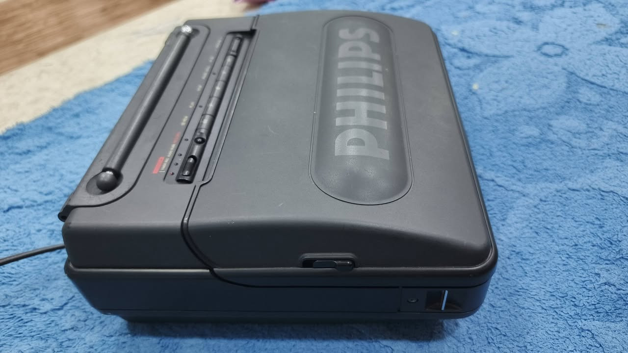 للبيع فيديو vhs نضيف جدا


**إذا كنت صاحب هذا الإعلان وتريد حذفه لأي سبب، رجاءا أرسل رسالة إلى الدعم الفني**