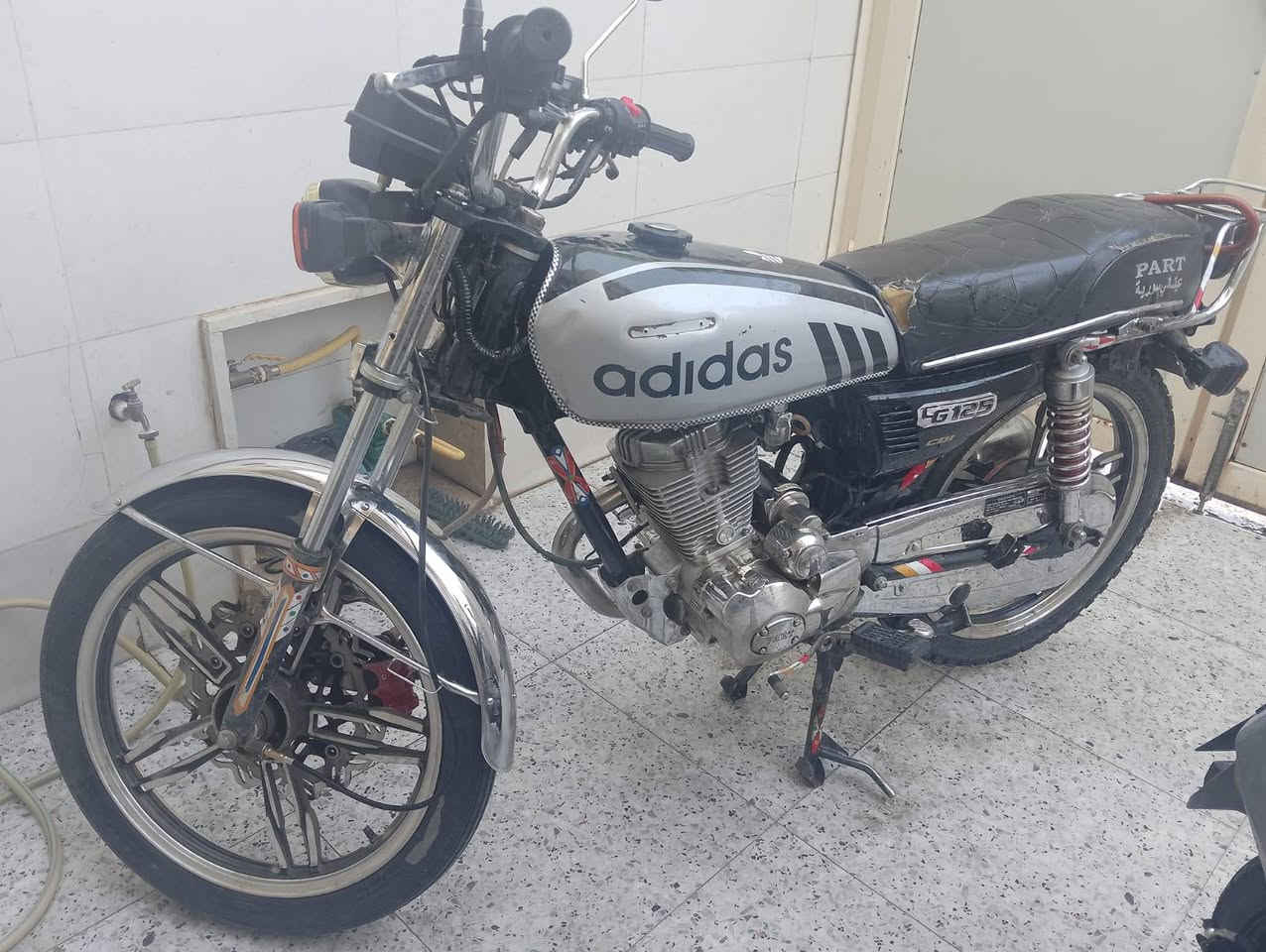 للبيع موتور بارد 2023 مكينه 200 
السعر 450 الف وبي مجال


**إذا كنت صاحب هذا الإعلان وتريد حذفه لأي سبب، رجاءا أرسل رسالة إلى الدعم الفني**
