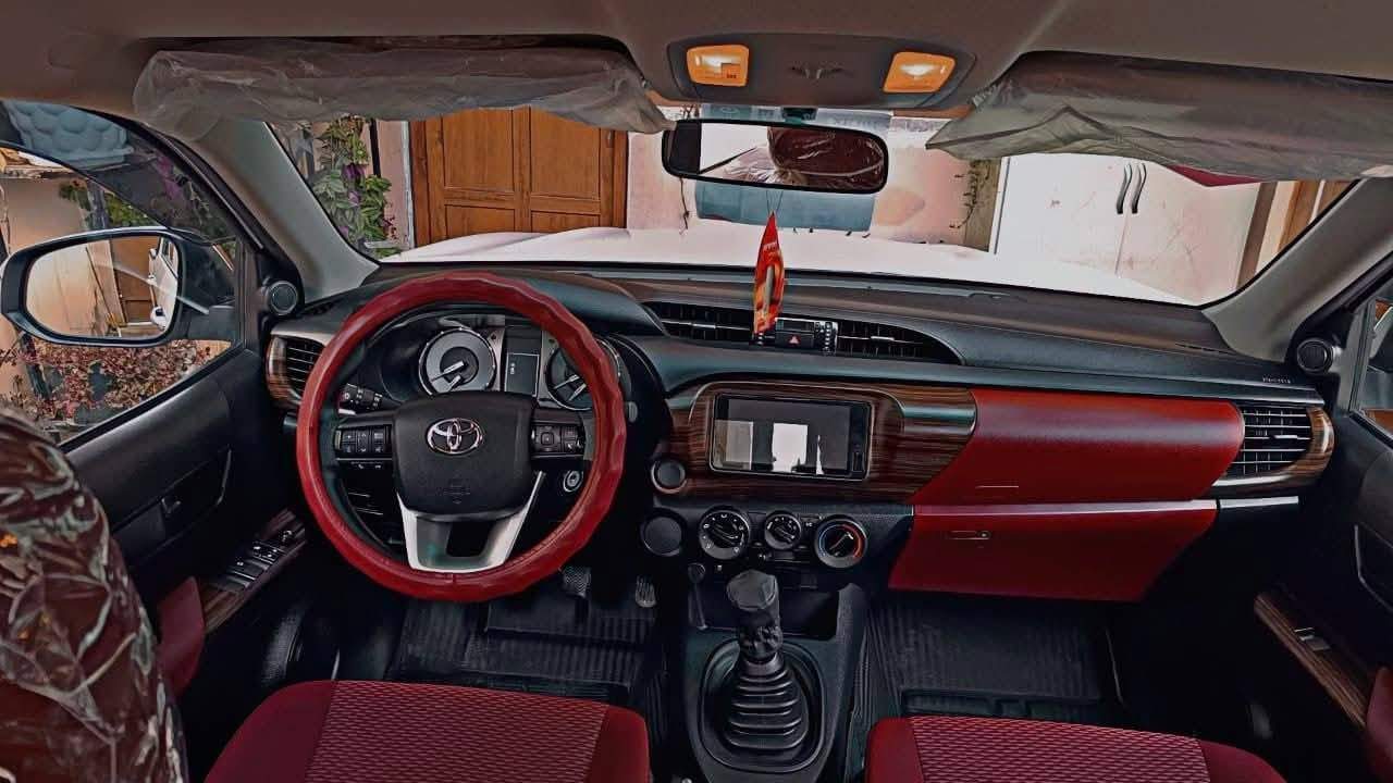 هیلوکس 2025 ساز درجە اول.
کیر عادي، ماشیە 1 الف . سیارە صفر.
رقم سلیمانیە بسمي. 
مکفول کفاله عام. بدون نقطە. 
مکان سلیمانیە، 
[ *********** ] واتسئب،ڤایبر.
