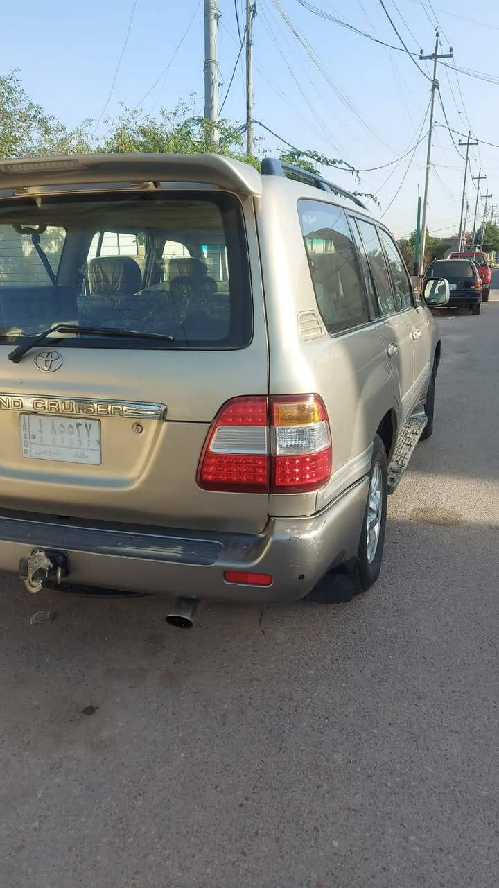 السلام عليكم لاندكرور مديل2007سياره كفاله عامه كلها ع البلاد مكينه كير تبريد حداده تخم تاير رقم بغداد تحويل ثاني يوم السعر 175العنوان البصره القبله استفسار *********** البصرة, العراق
