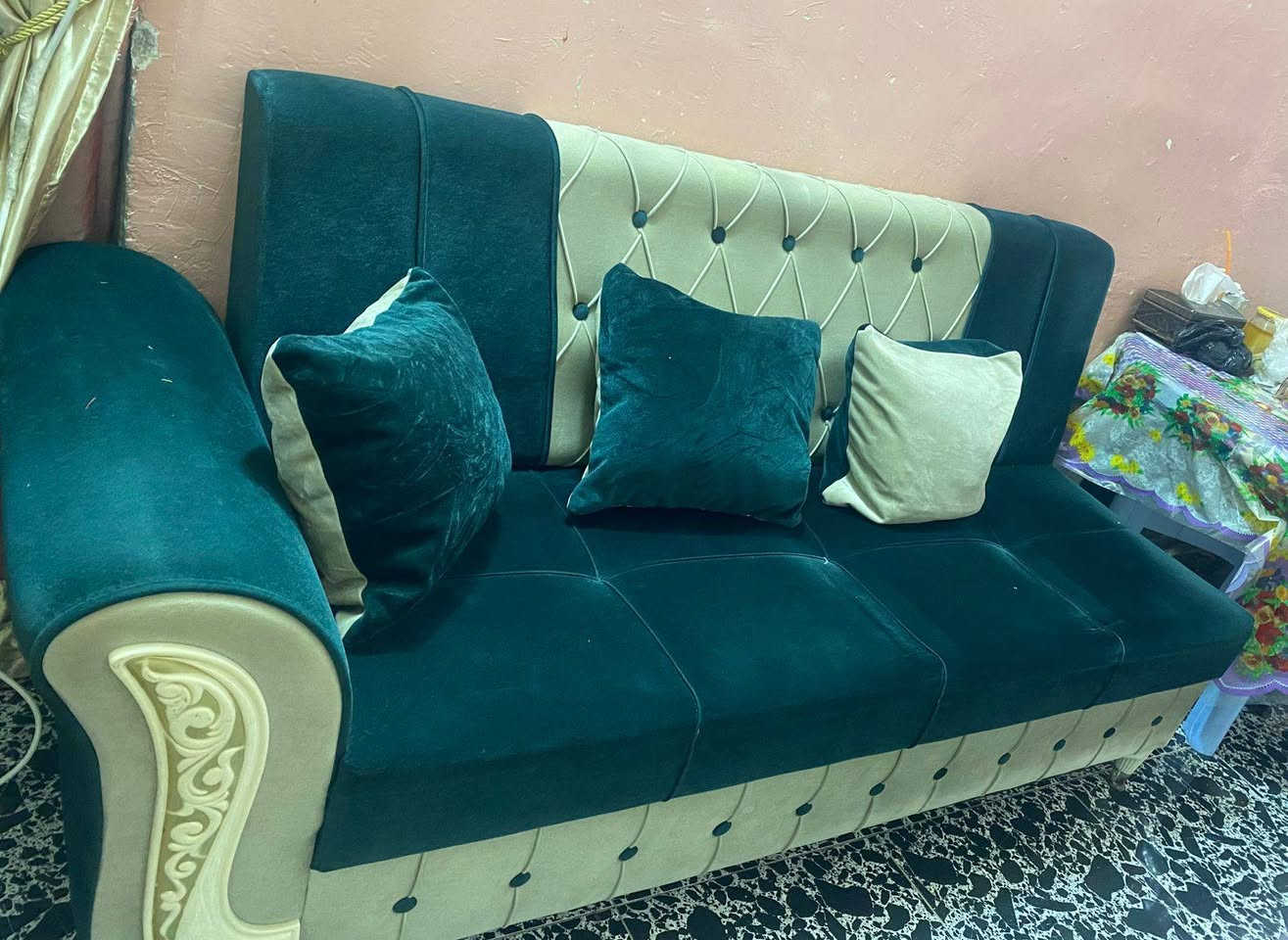 أغراض للبيع كاونتر +سنك+تخم للأستفسار الاتصال على الرقم *********** مكلف بالنشر
